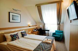 Отель Velvet Hotel & Restaurant Сувалки Двухместный номер с 1 кроватью или 2 отдельными кроватями-3