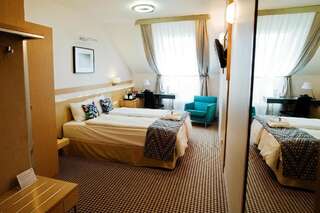 Отель Velvet Hotel & Restaurant Сувалки Двухместный номер с 1 кроватью или 2 отдельными кроватями-7